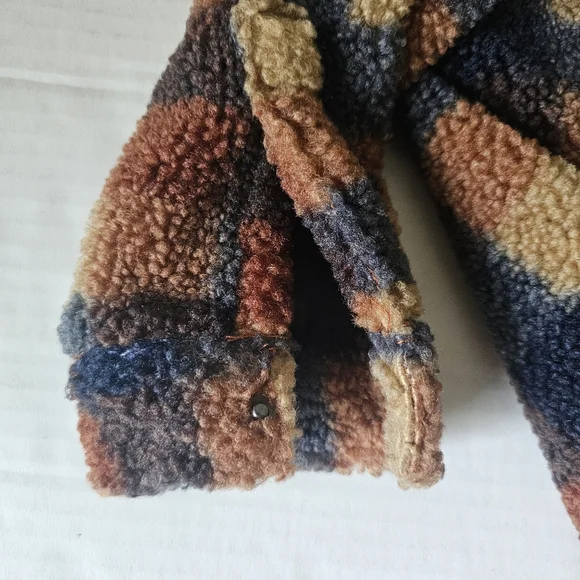 Scene & Heard Childs Jacket Size 4-5 Brown Navy Plaid Snap Front Teddy Fabric - Picture 6 of 11